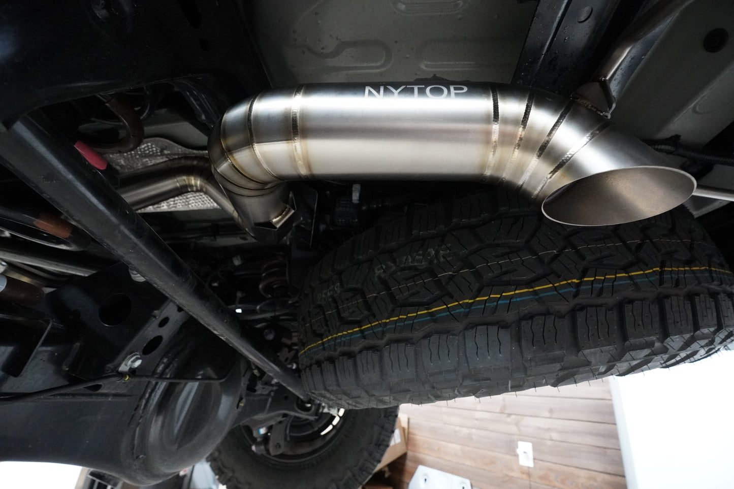 NYTOP | Titanium Axle Dump Exhaust