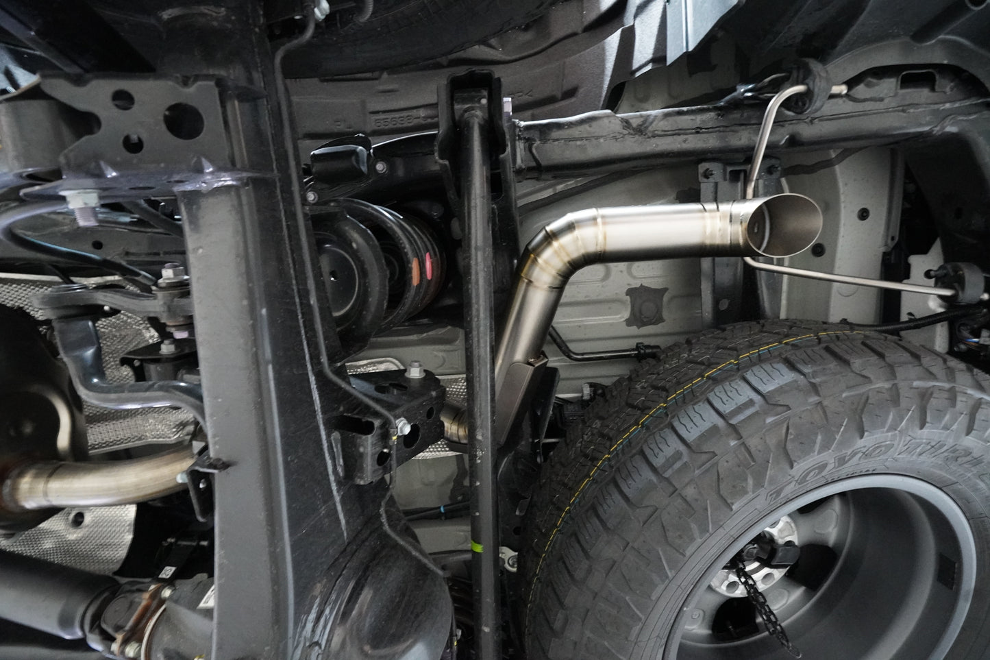 NYTOP | Titanium Axle Dump Exhaust