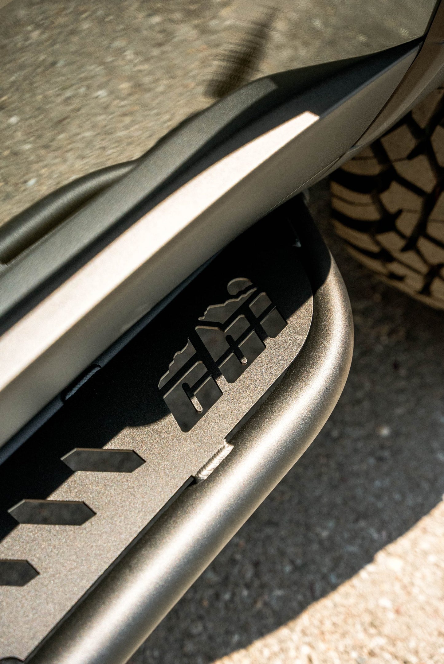 CBI | Standard Overland Rock Sliders Lexus GX550/ Toyota Land Cruiser