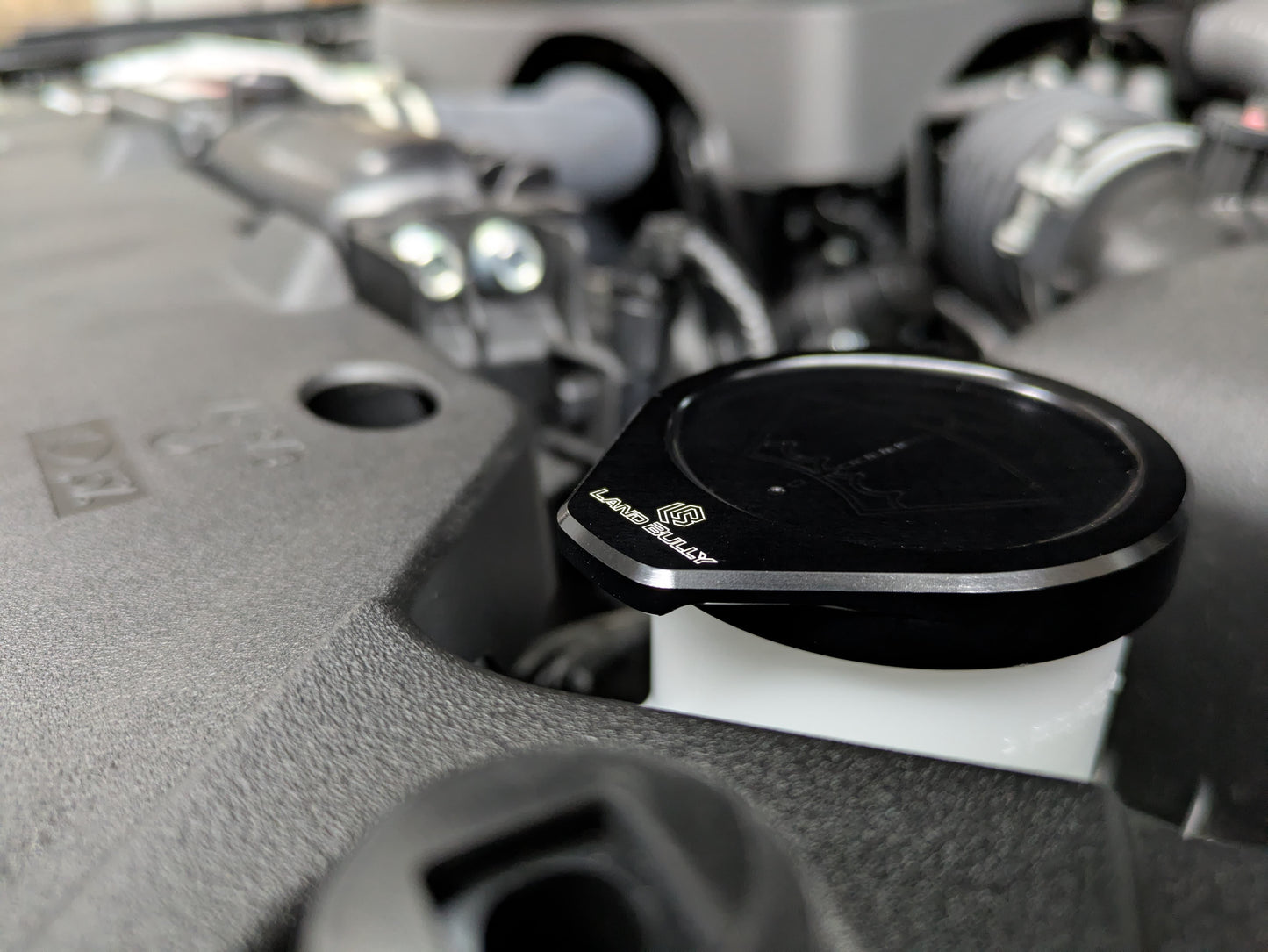 Land Bully | Washer Fluid Cap