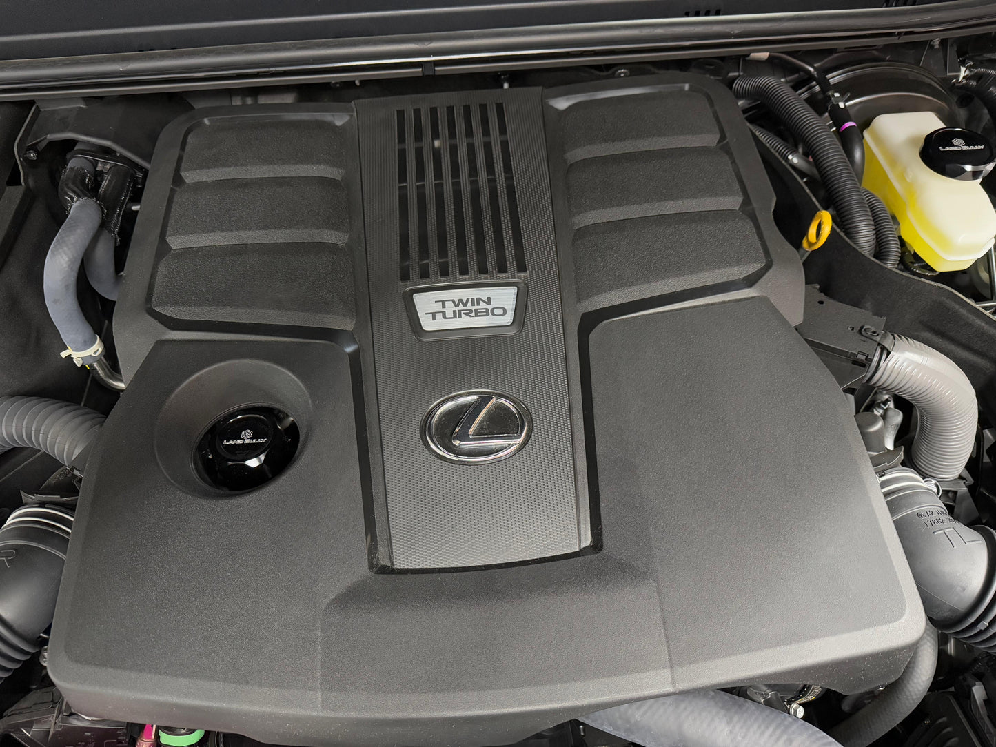 Land Bully | Oil Filler Cap