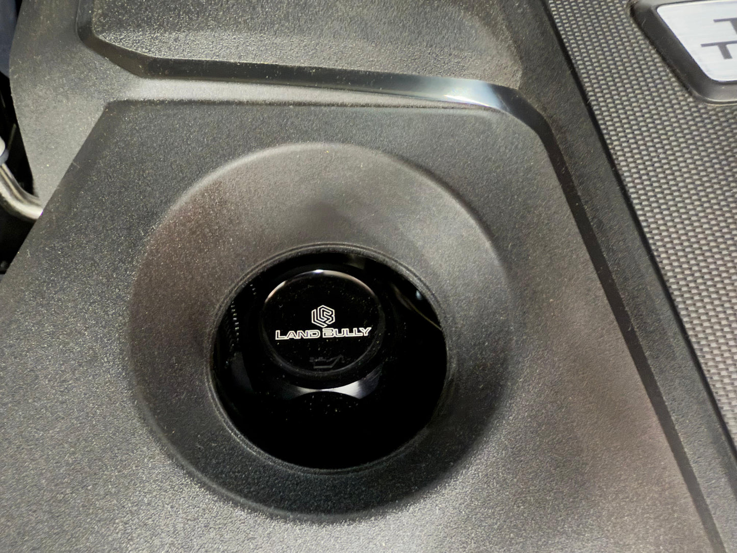 Land Bully | Oil Filler Cap