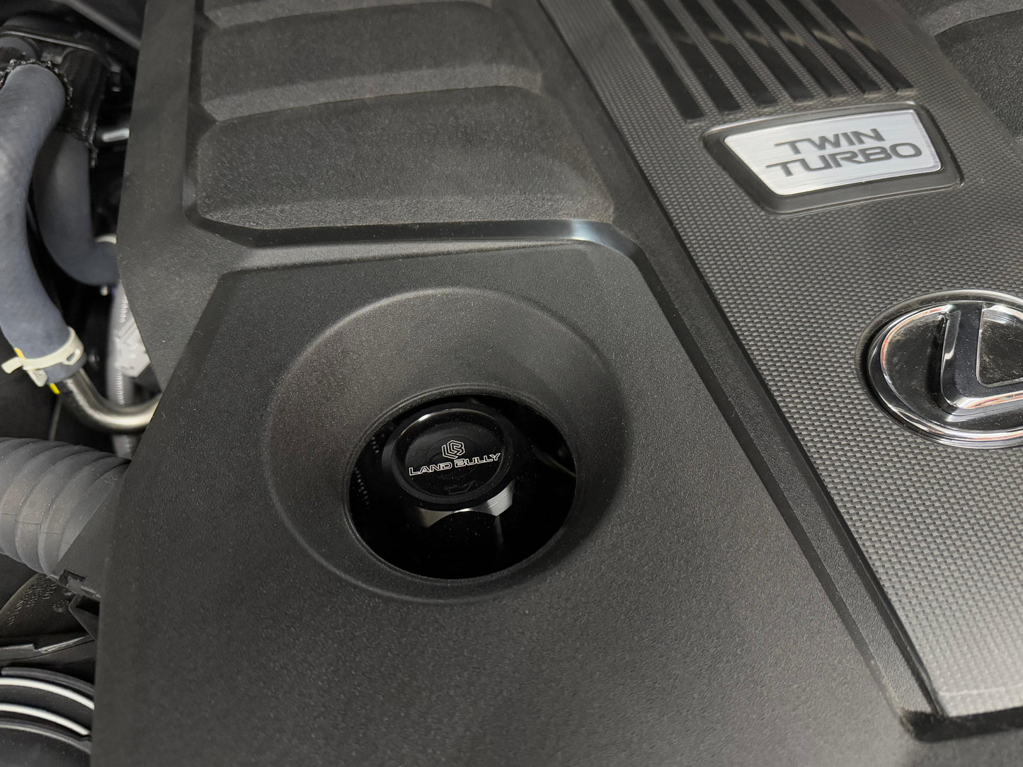 Land Bully | Oil Filler Cap