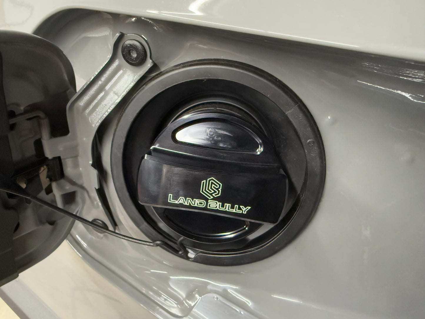 Land Bully | Gas Cap Cover