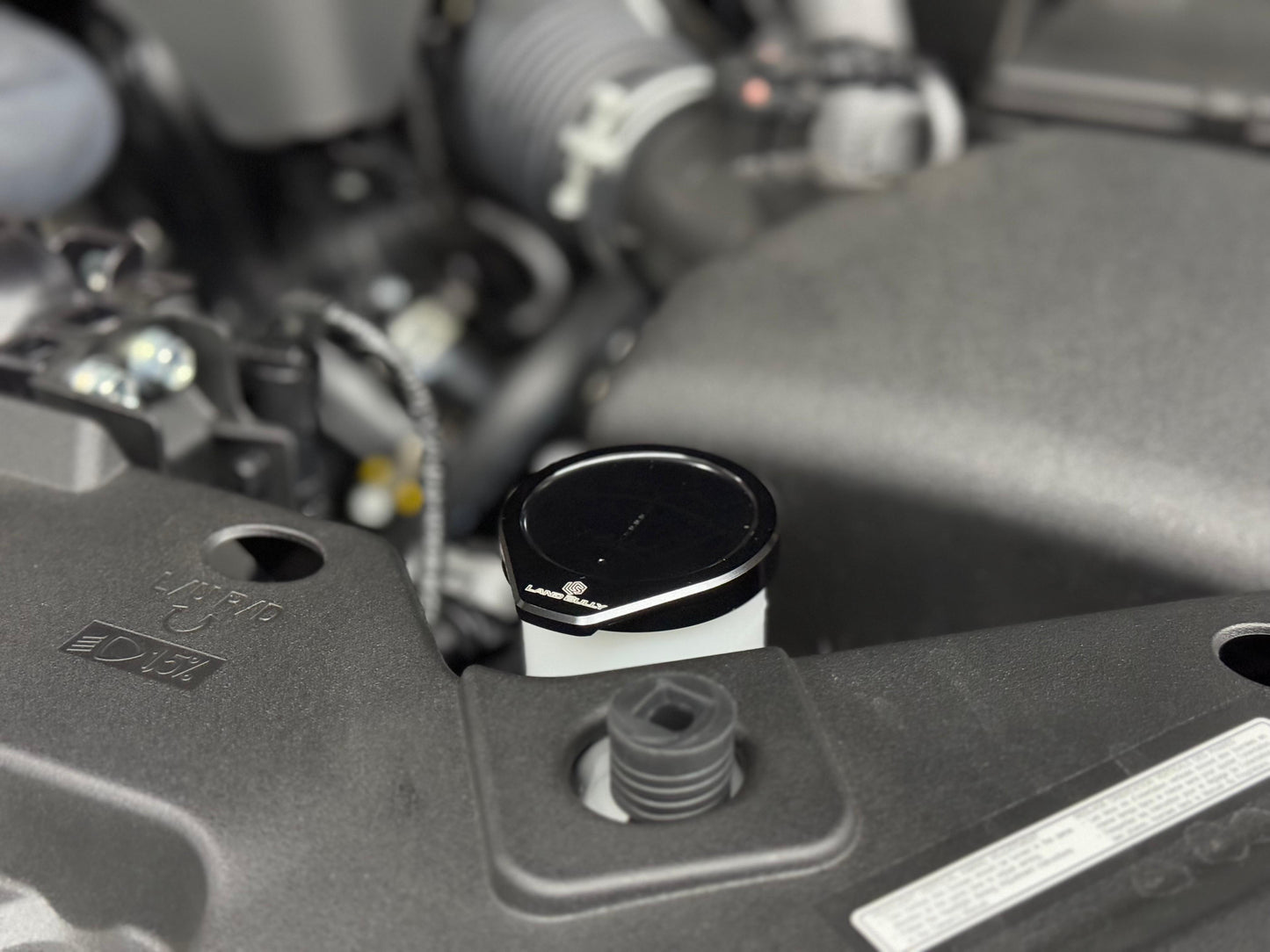 Land Bully | Washer Fluid Cap