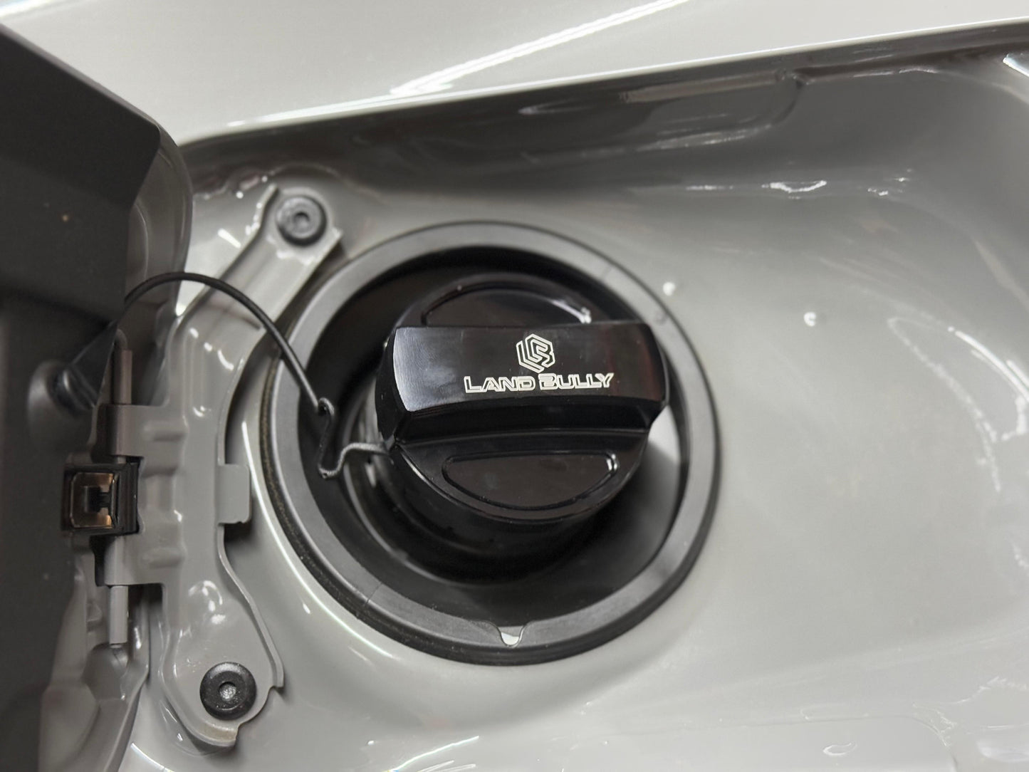 Land Bully | Gas Cap Cover