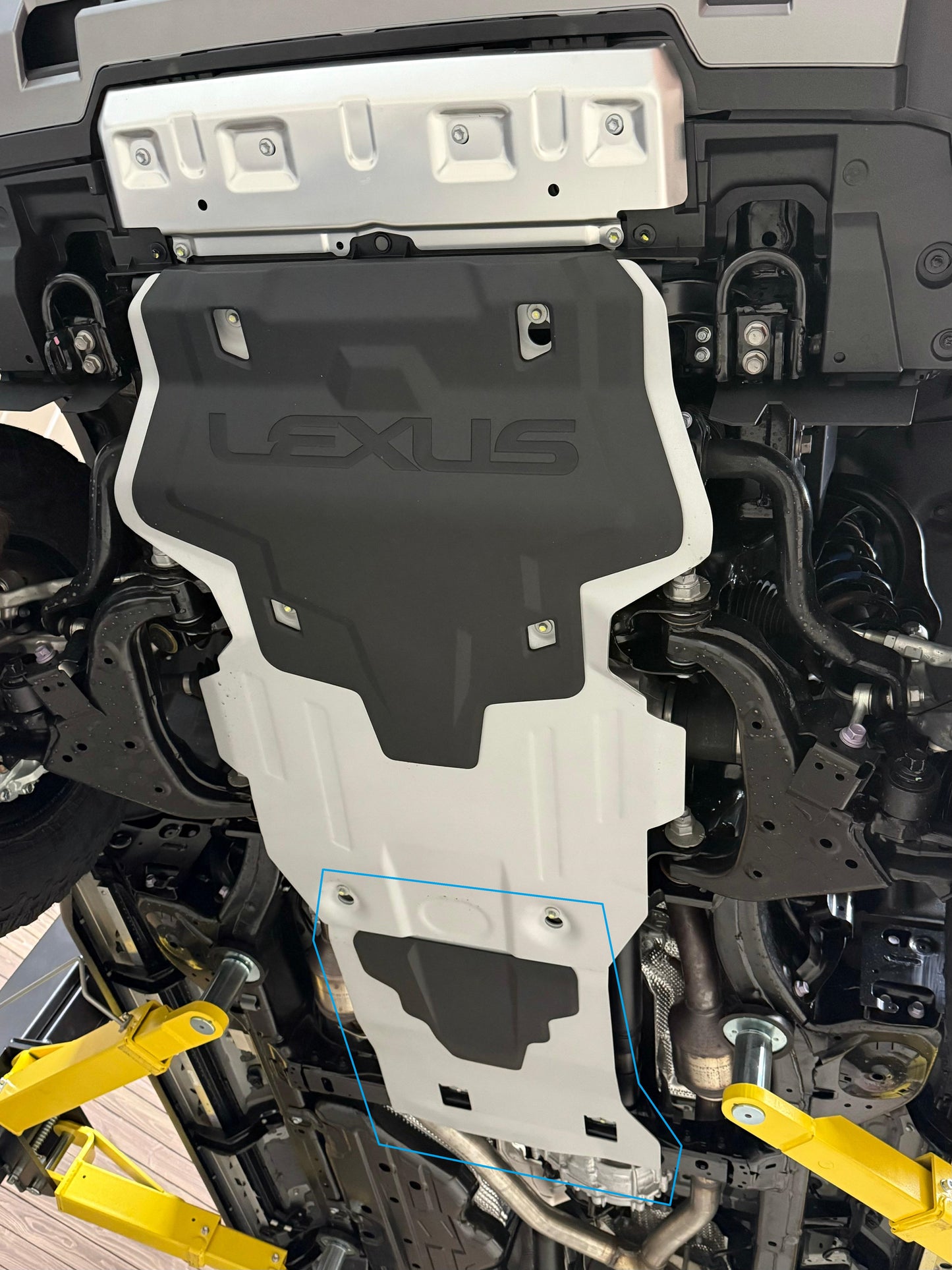 Genuine Lexus | Middle Skid Plate