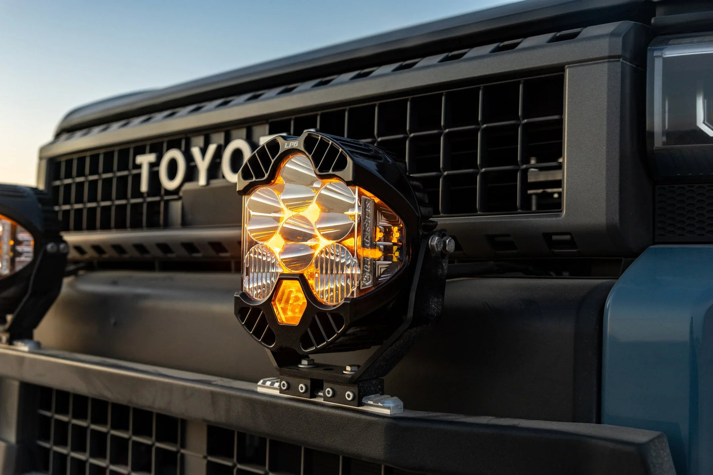 NYTOP | 13-Slot Accessory Rail