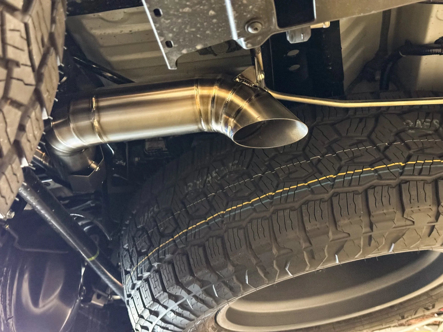NYTOP | Titanium Axle Dump Exhaust