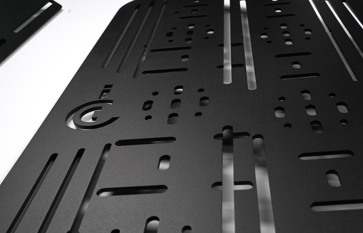 Prinsu | GX 550 Window Accessory Panel (Mounts to Roof Rack)