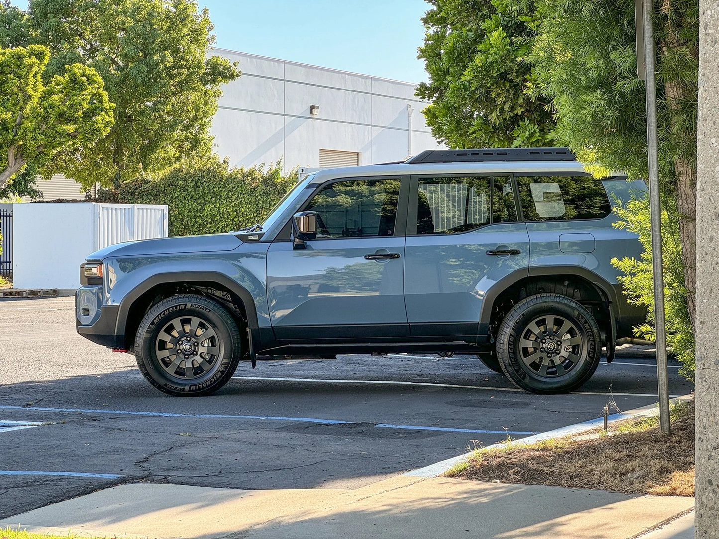 NYTOP | 2024-Current Lexus GX550/Toyota Land Cruiser Rock Sliders